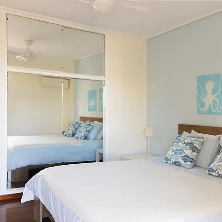 Vouliagmeni Sea And Sun Apartment *