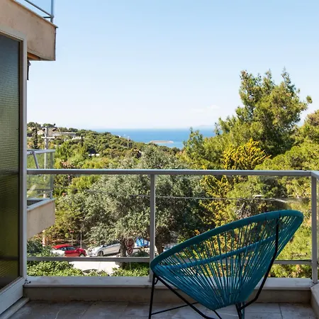 Vouliagmeni Sea And Sun Apartment *